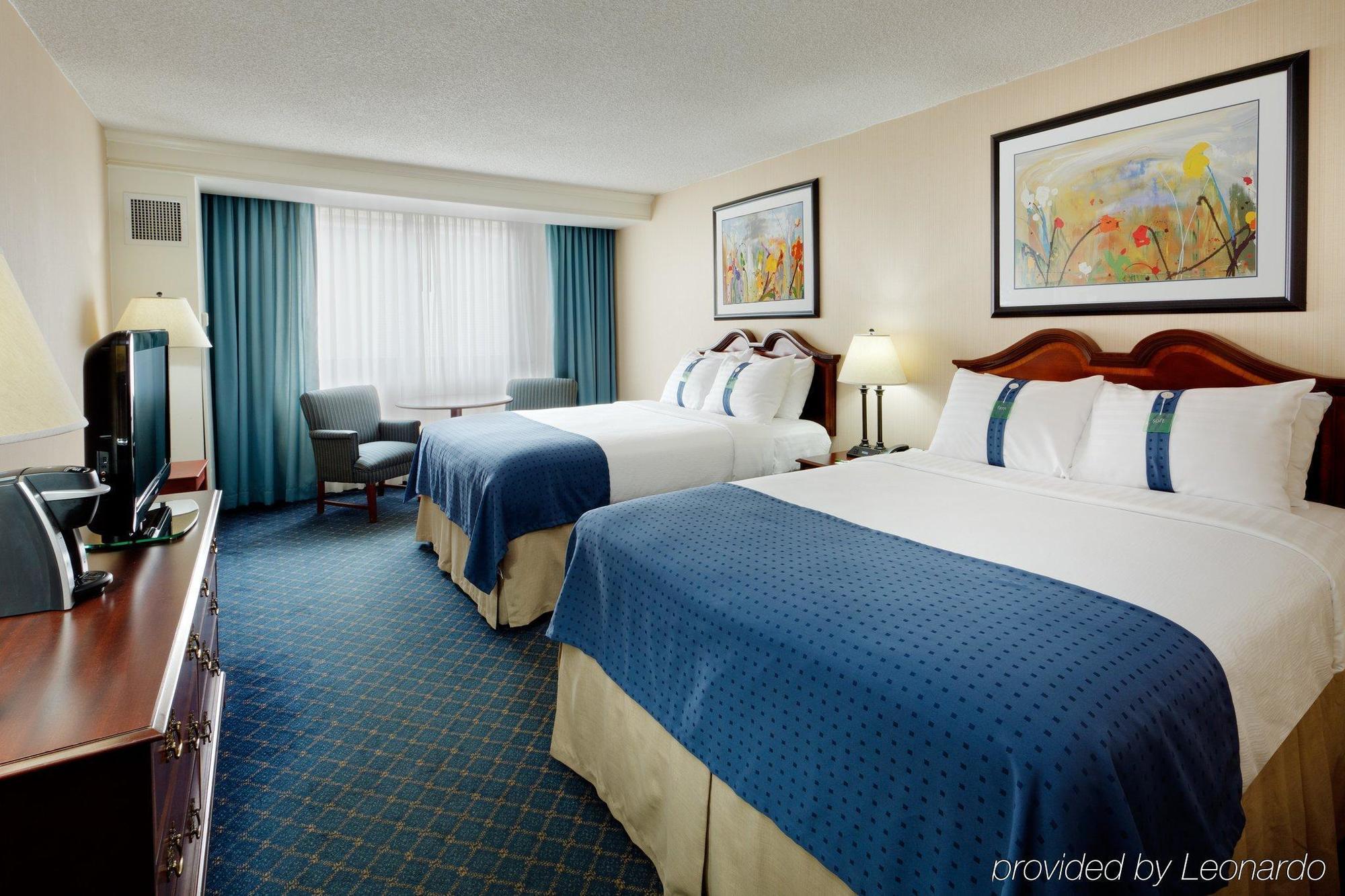 Holiday Inn Buffalo-Amherst Room photo